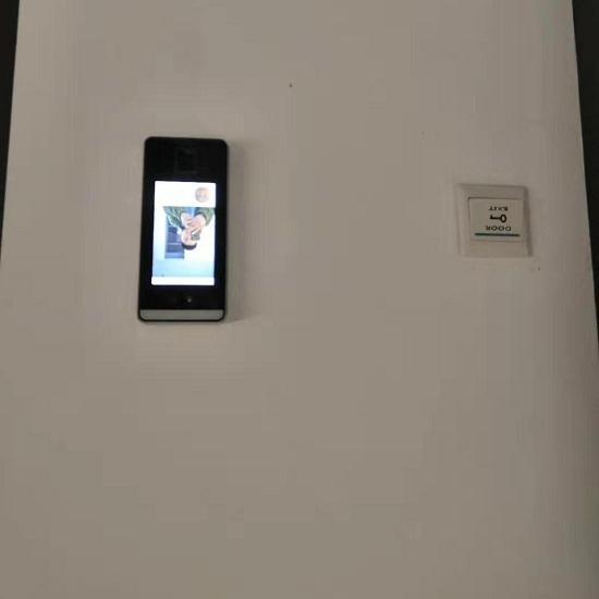 中控人臉識(shí)別門(mén)禁